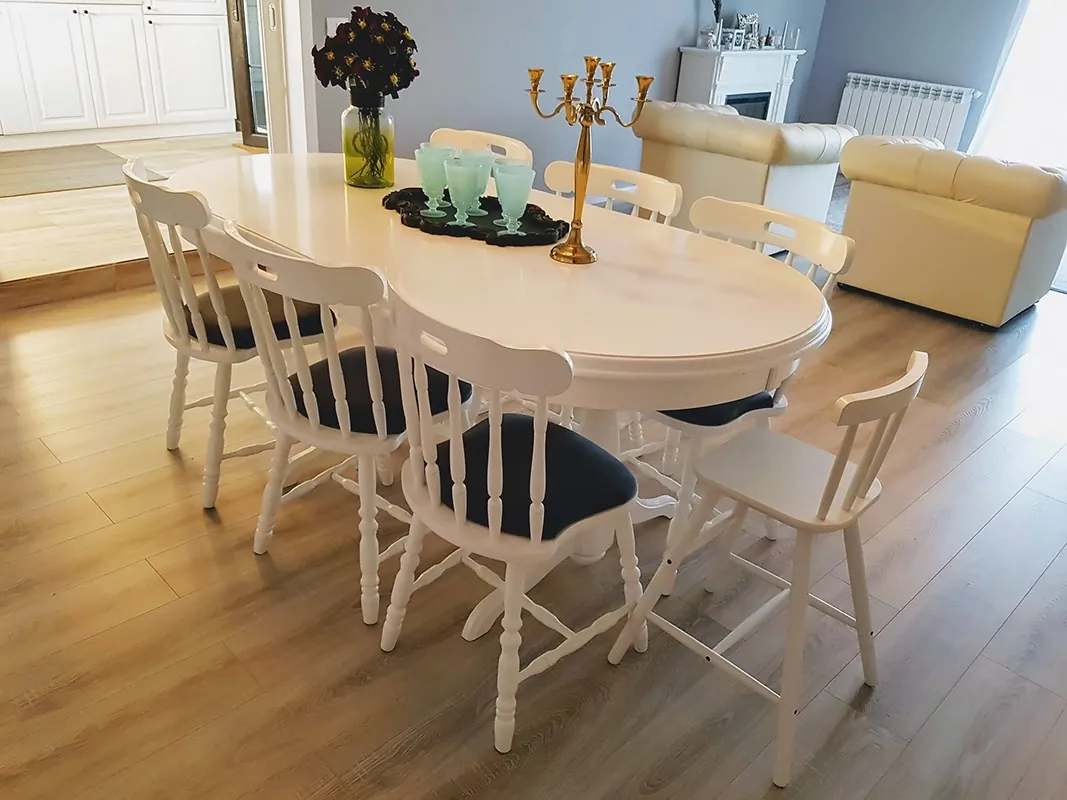 Mesa Europa con sillas GL1